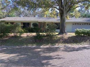 229 Eastland Blvd, Ocean Springs, MS 39564