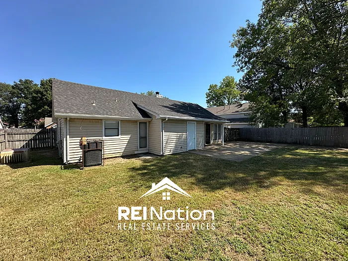 3 bed, 2.0 bath, 1440 sqft, $1,495 — Photo 4