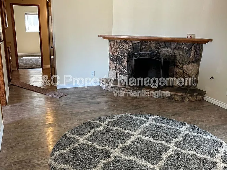 1767 Cooper St — Photo 5
