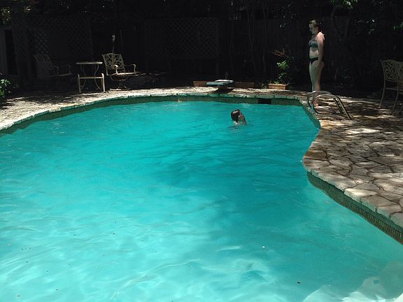 3rd image of 4203 Venado Dr