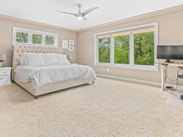 225 Paisley Ln — Photo 22