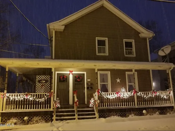 3 9th St #2, Waterford, NY 12188