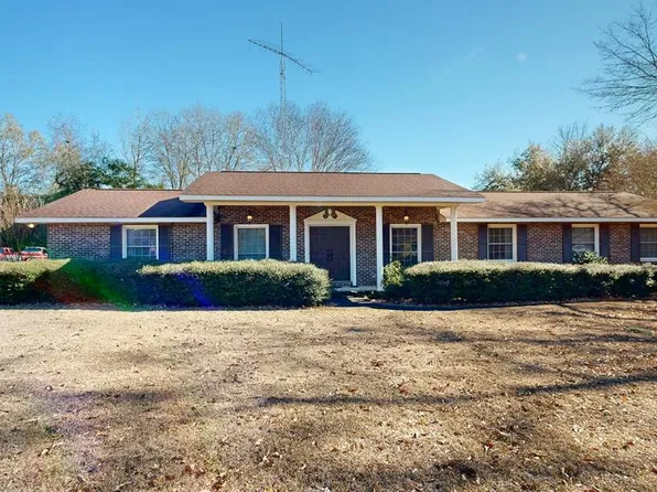 402 Park St, Ashford, AL 36312