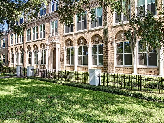 2525 College St Unit 1118-MLS_Size-002-4