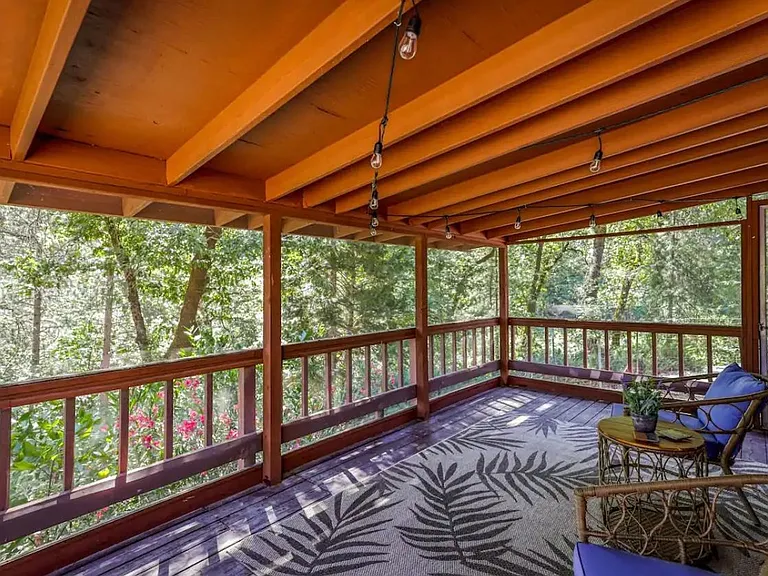 Racoon Dr — Photo 2