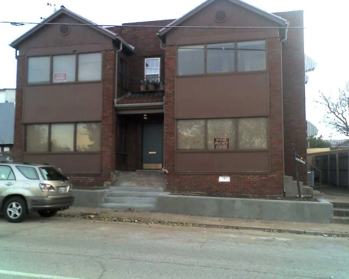 1 bed, 1000 sqft, $1,195 — Photo 1