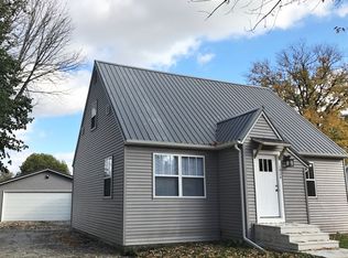 1926 Tremont St, Cedar Falls, IA 50613