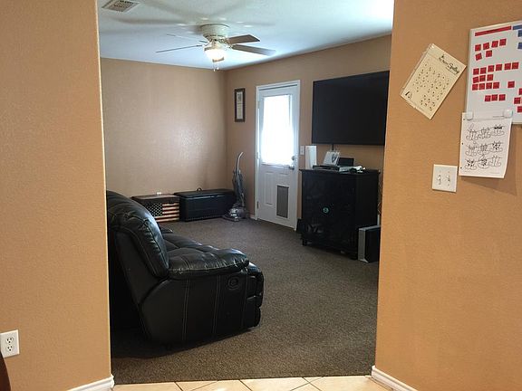 4th image of 416 W Pine Ave
