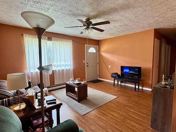 5th image of 809 Boone Pl