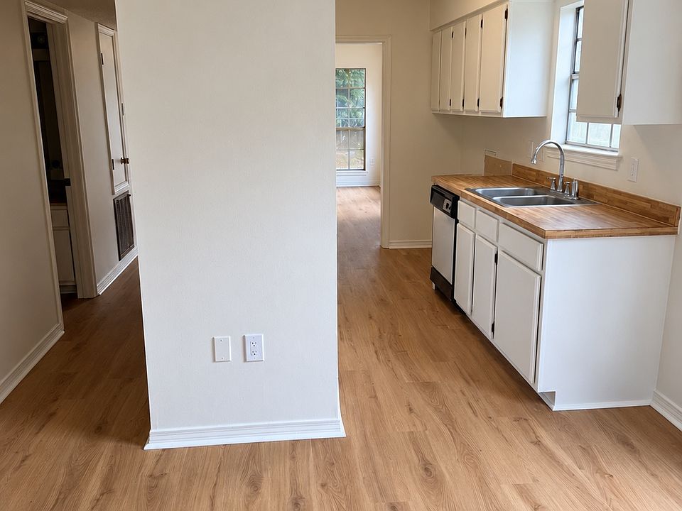 2nd image of 19340-46 Slemmer Rd #1