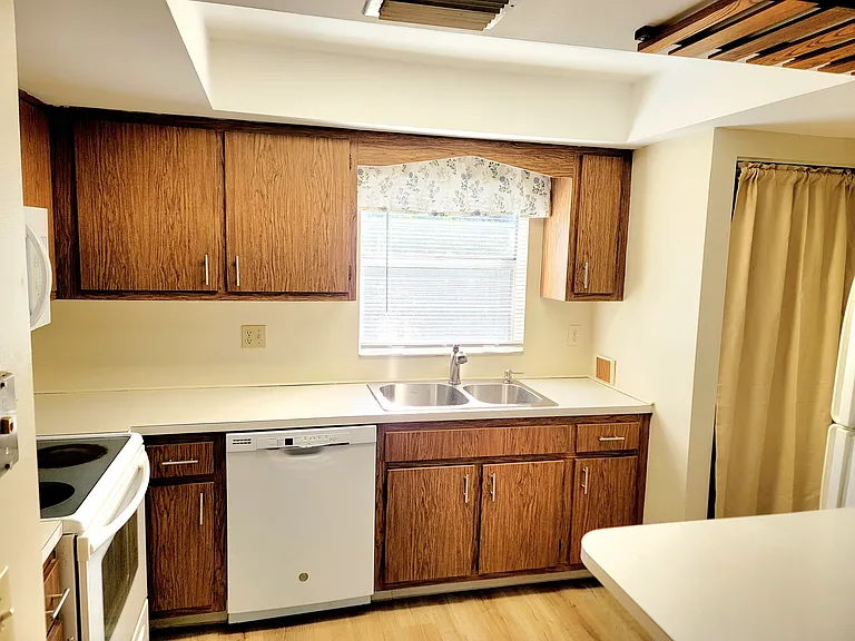 3135 Shady Dell Ln — Photo 39