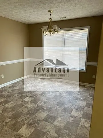 3 bed, 2.0 bath, 1775 sqft, $1,800 — Photo 4