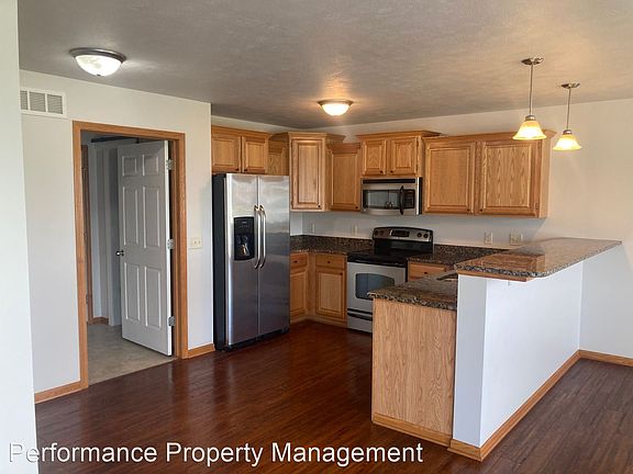 2nd image of 7560 Crystal Ct