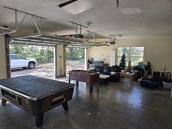 4th image of 814 Buena Vista Dr