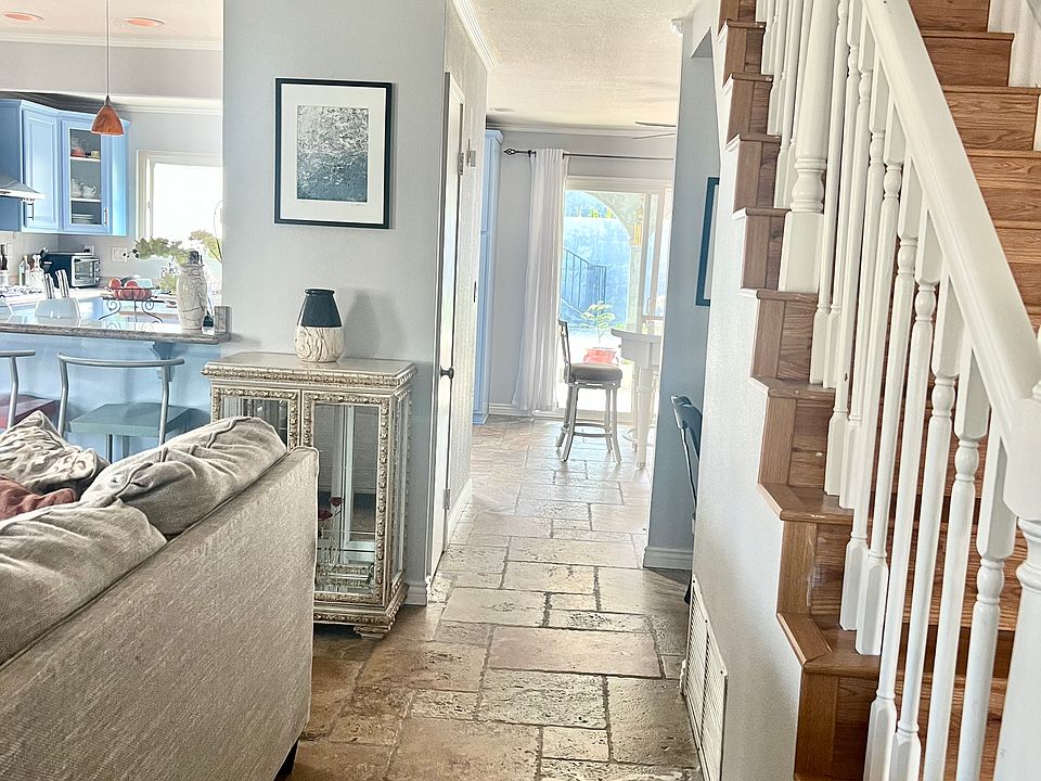 1st image of 607 Arroyo Seco Dr #1