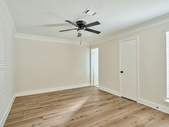 4th image of 6527 Zapata Dr