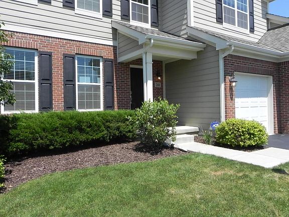2nd image of 288 Fox Glen Dr E