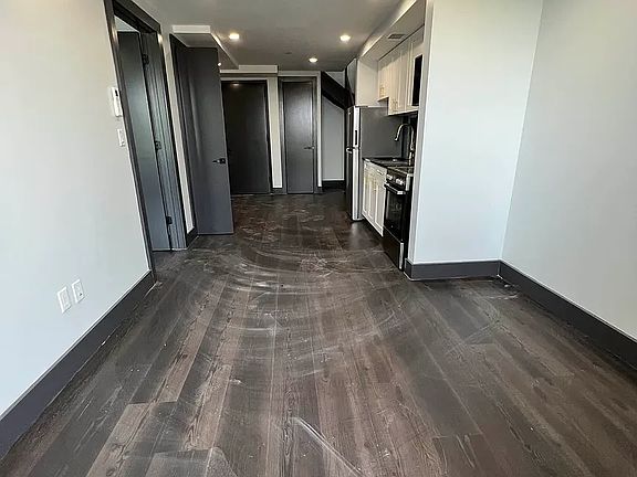 2nd image of 870 E New York Ave #10