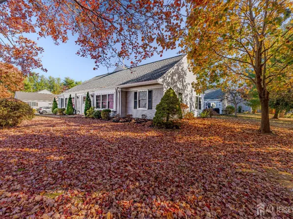 730 Mount Vernon Rd #B, Monroe Township, NJ 08831