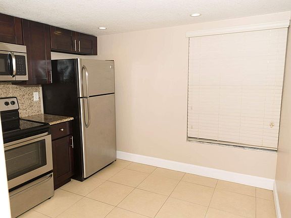 4th image of 4837 Puritan Cir