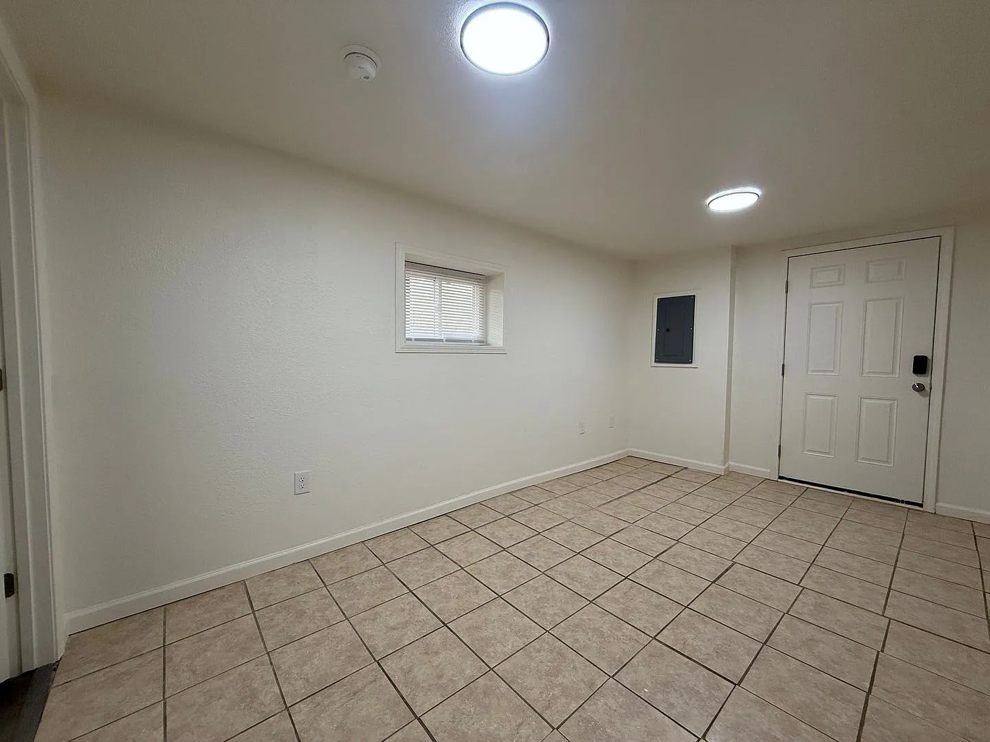Jackson Hollow Apts — Photo 4