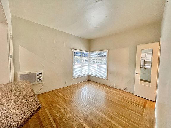 3rd image of 1601 12th St APT 1