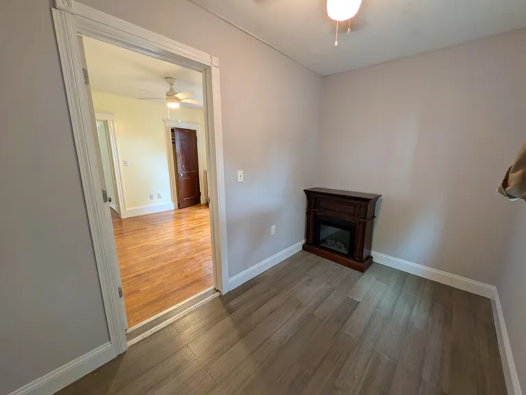 823 Canterbury St — Photo 13