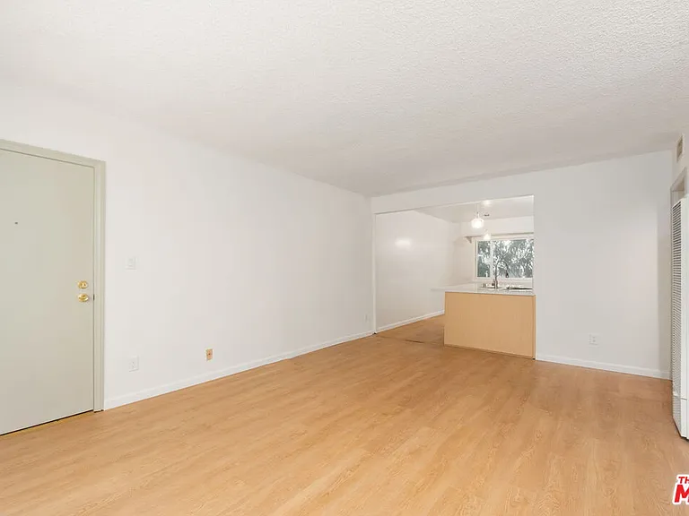 8335 W Manchester Ave #B — Photo 7