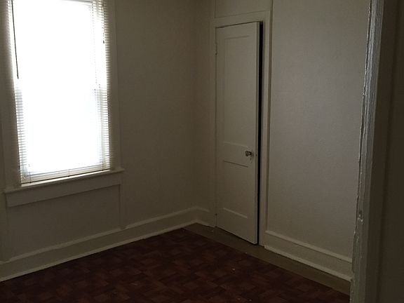 2nd image of 262 Bayville Ave