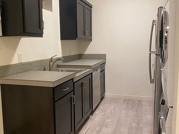 3rd image of 6627-6697 N Montana Ave #2B-1BA-484SQFT
