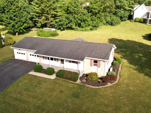 1526 Yardal Rd, State College, PA 16801