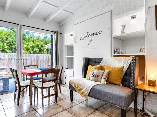 2109 Fletcher St, Hollywood, FL 33020