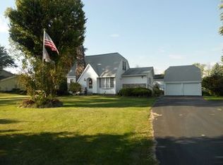 2967 E Stewart Rd, Midland, MI 48640