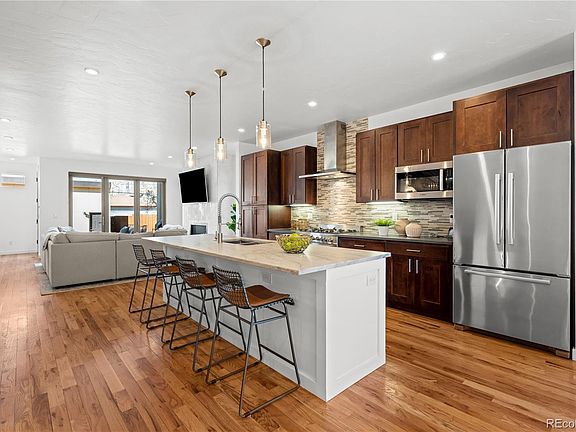 3rd image of 4465 Stuart Street