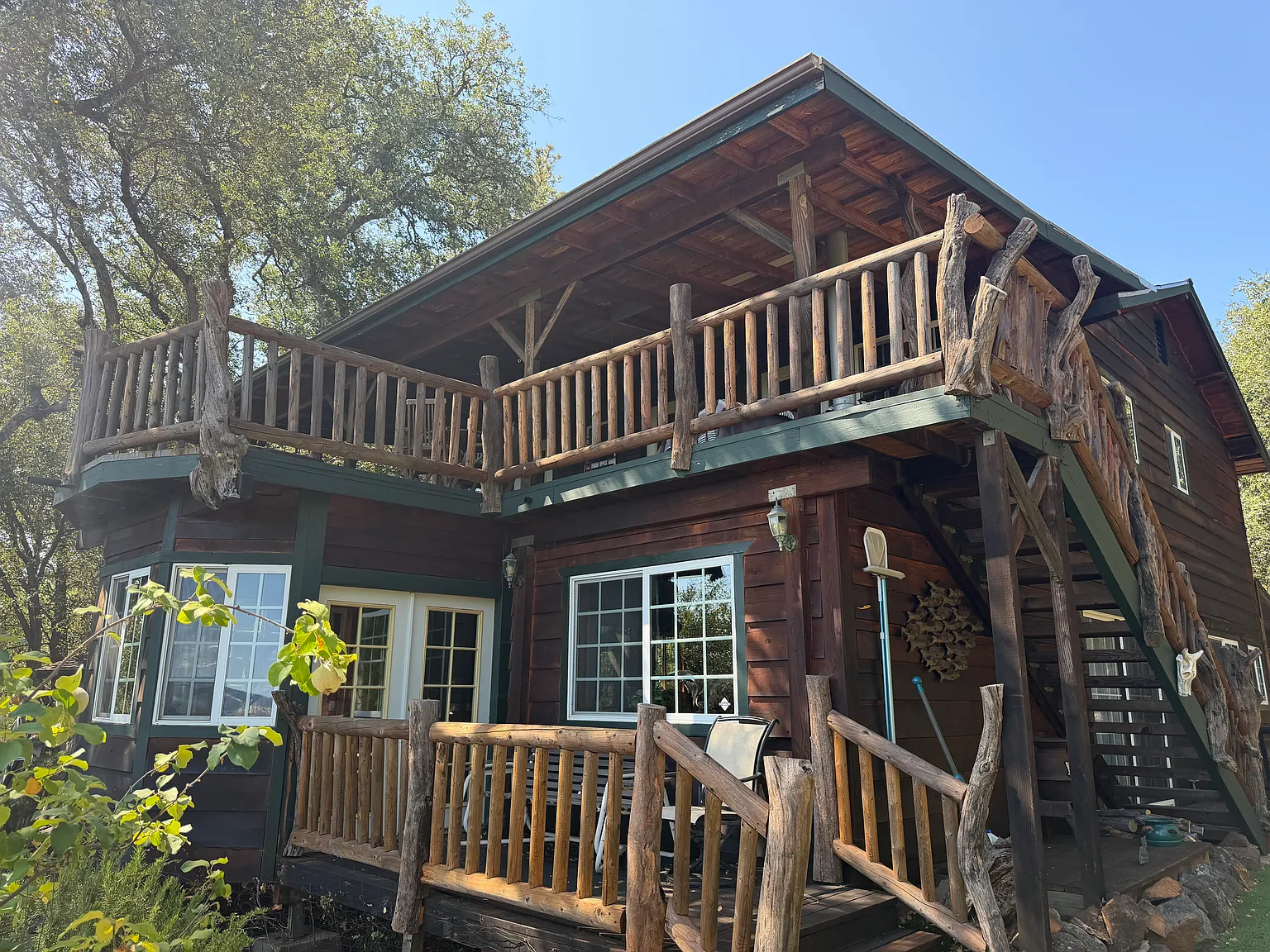 6 bed, 2500 sqft, $4,490 — Photo 3
