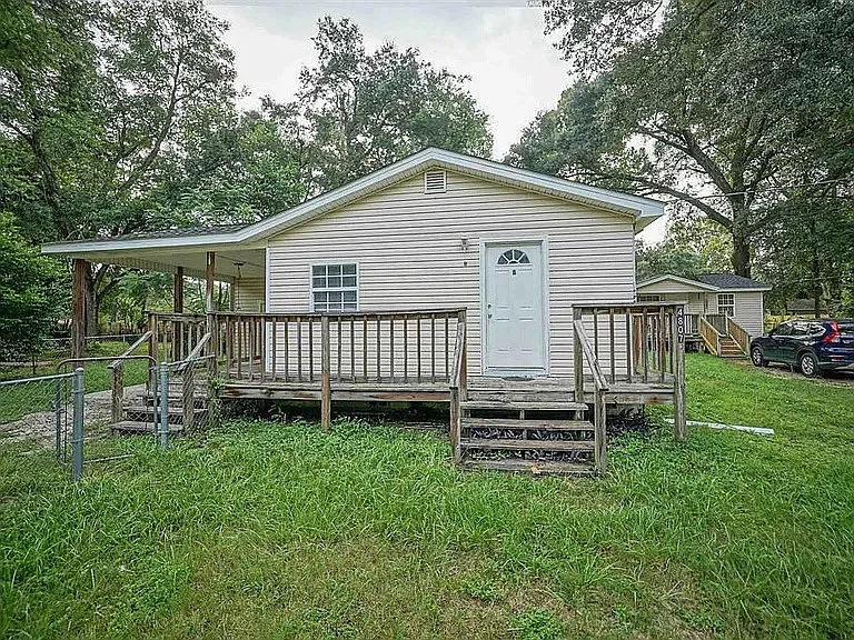 4708 Center Dr — Photo 10