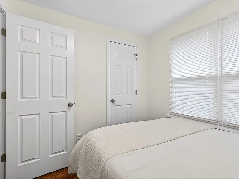 9009 Gedde Ave — Photo 26