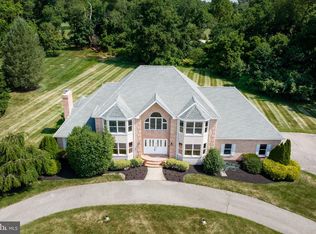 10 Roberts Dr, Westampton, NJ 08060