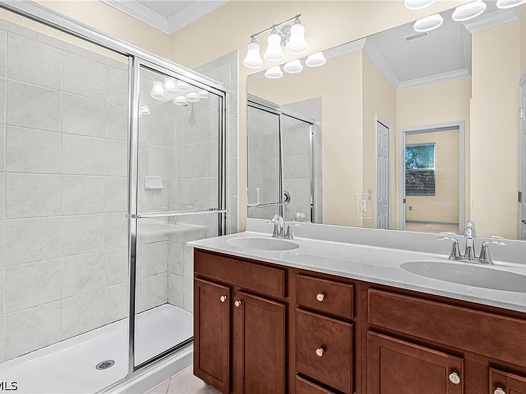 10302 Via Colomba Cir — Photo 10