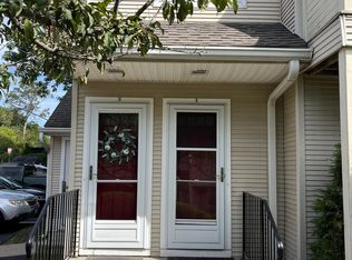 1 Willow Spgs #1, New Milford, CT 06776