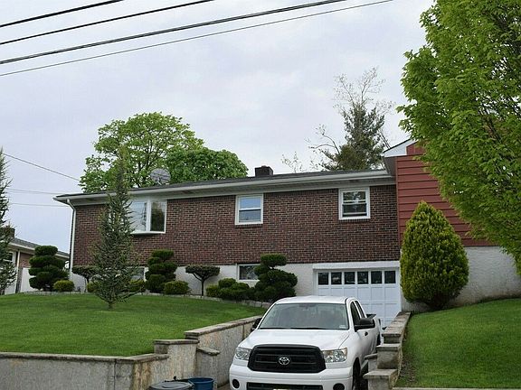 2nd image of 198 Winchester Ave #1A