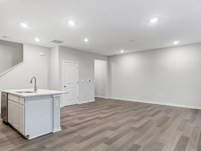 1480 Cardinez Way — Photo 2