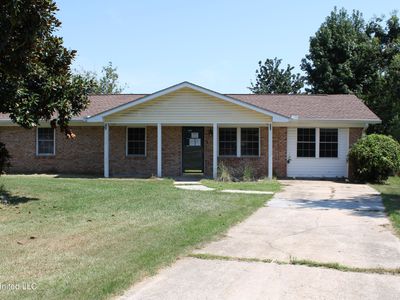 515 Spanish Acres Dr, Bay Saint Louis, MS, 39520