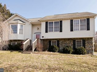 100 Camden Dr, Winchester, VA 22602