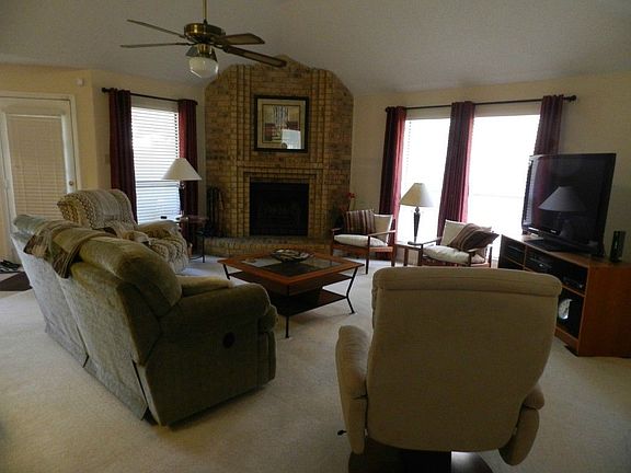 4th image of 1228 Castleman Dr