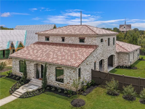 4748 Concordia Dr, Bryan, TX 77802