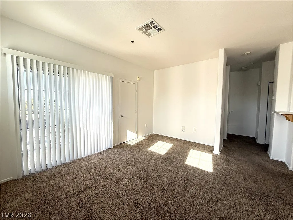 2 bed, 2.5 bath, 1102 sqft, $1,590 — Photo 4
