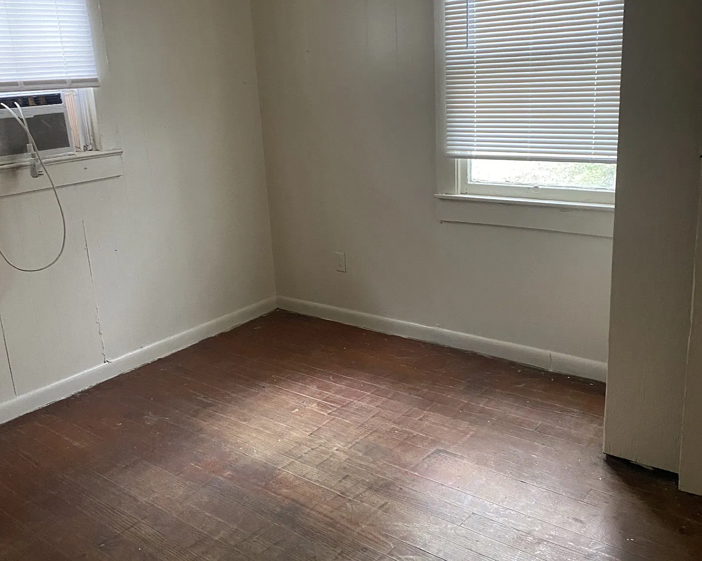 1 bed, 900 sqft, $595 — Photo 3