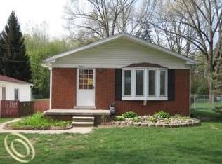 19136 Savage Rd, Belleville, MI 48111