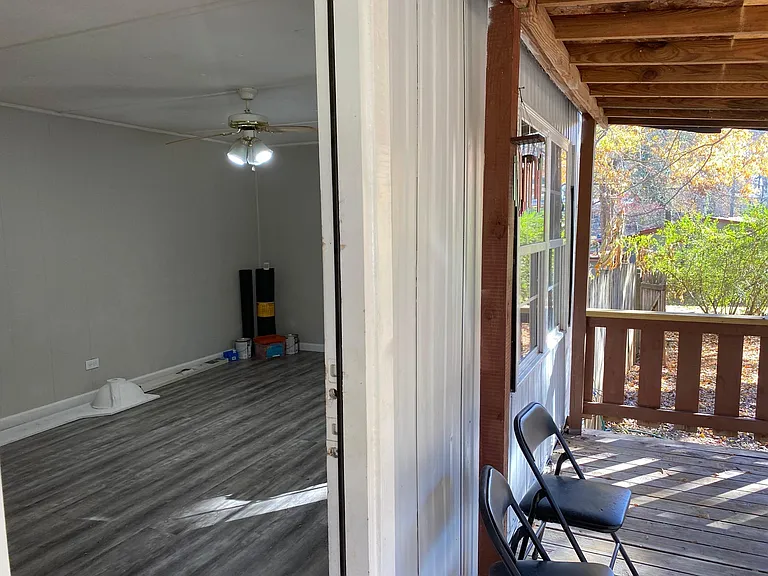 20 Village Pl — Photo 12